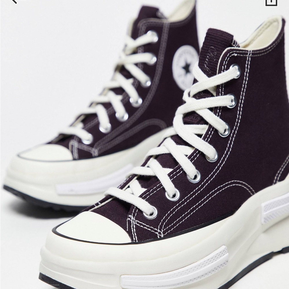 Burgundy converse✨